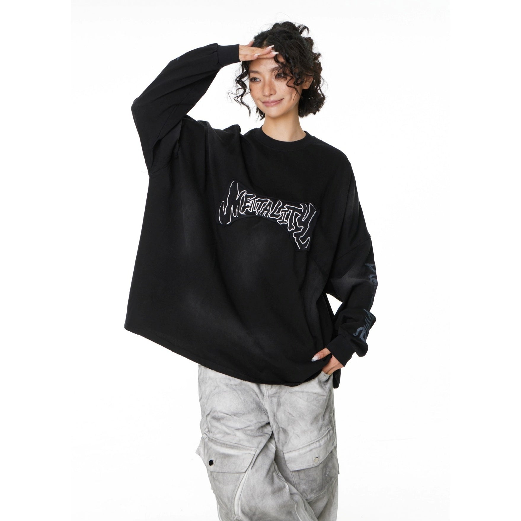 Patch Embroidered Stained Washed Long Sleeve T-shirt MW10248
