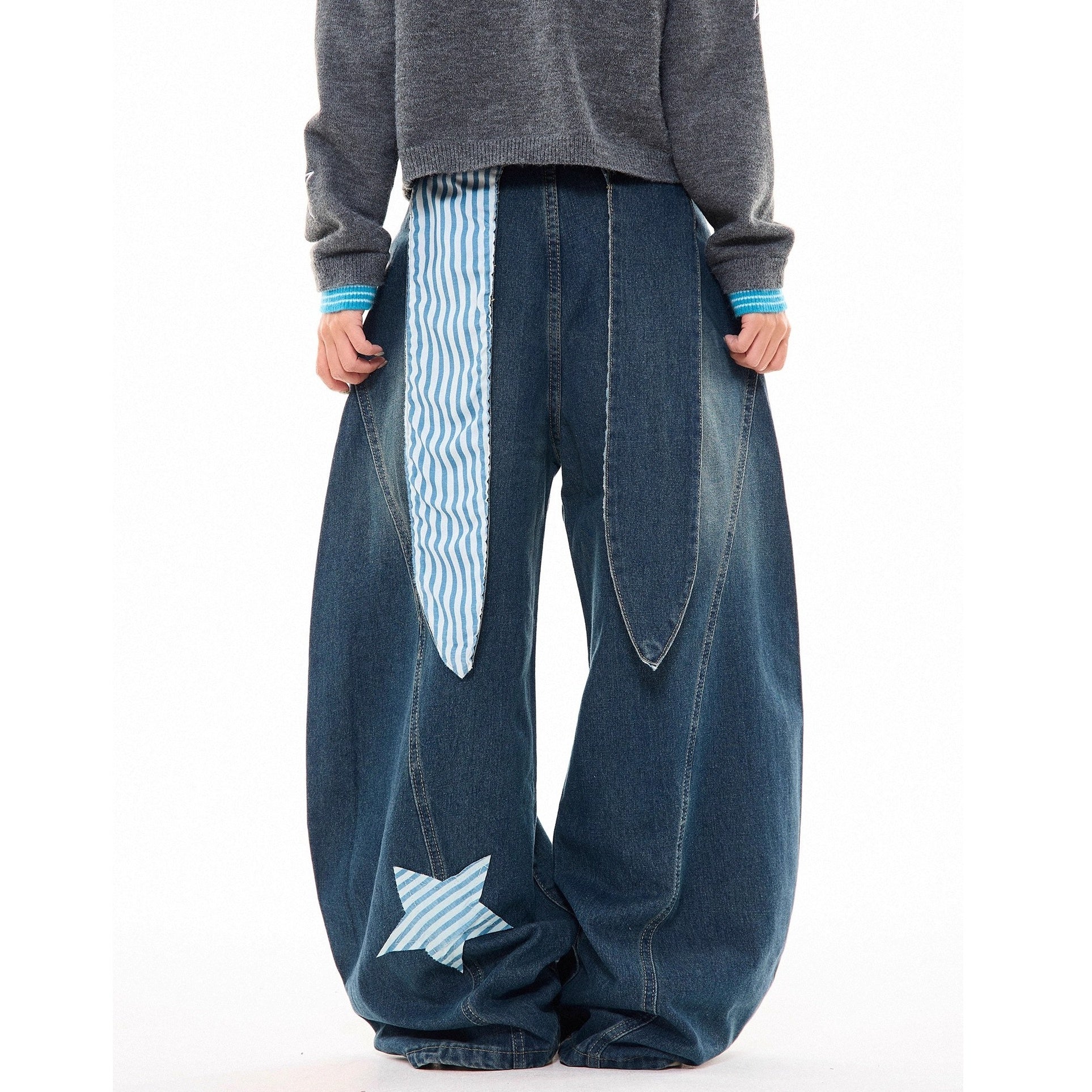 Washed Star Patch Embroidered Scimitar Jeans MW10284