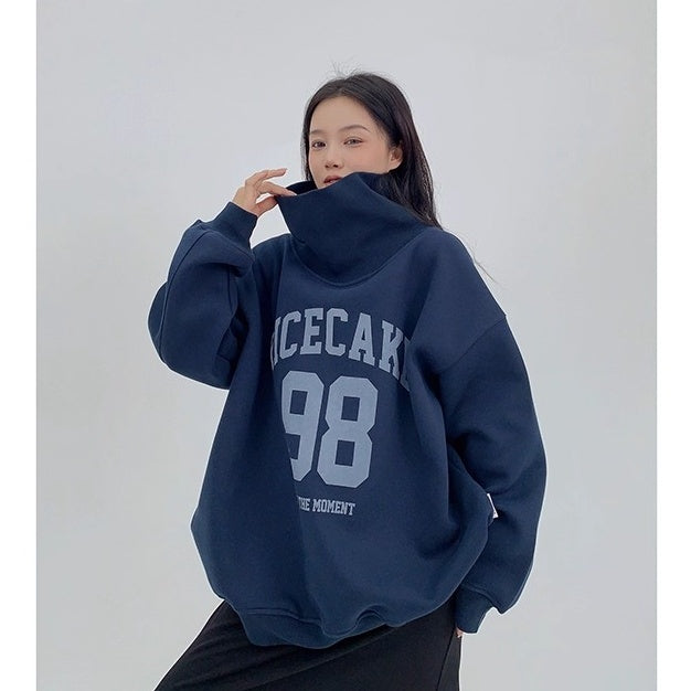 Turtleneck Number Logo Oversize Sweat OS2069