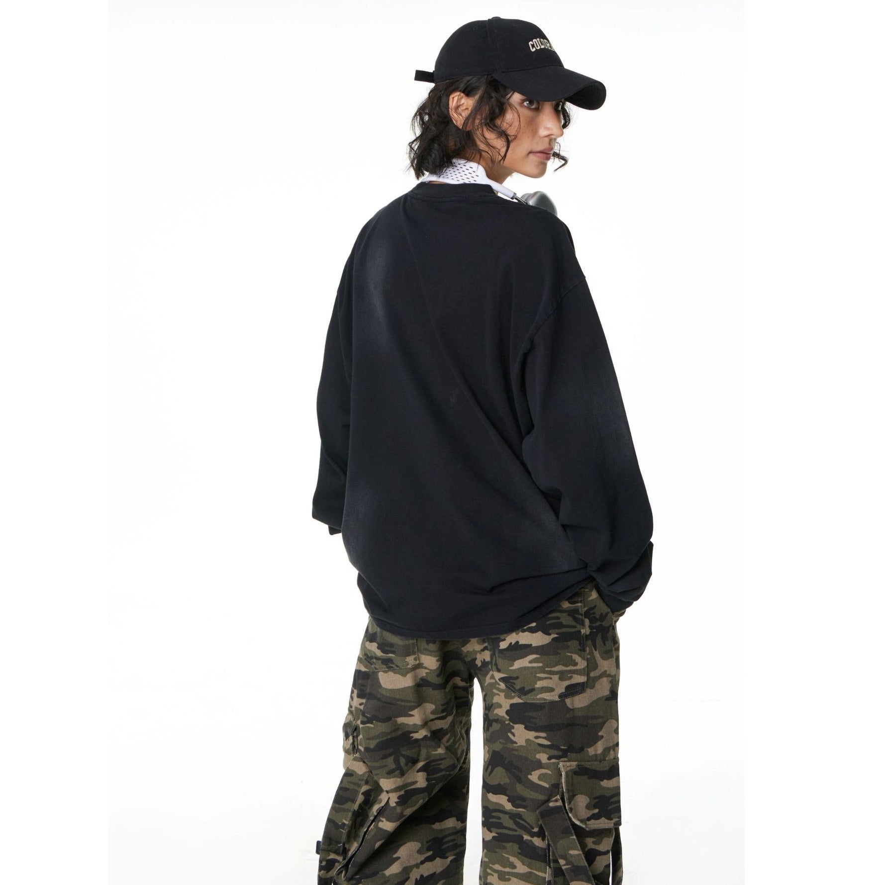 Washed Patch Embroidered Long-Sleeve T-shirt MW10246