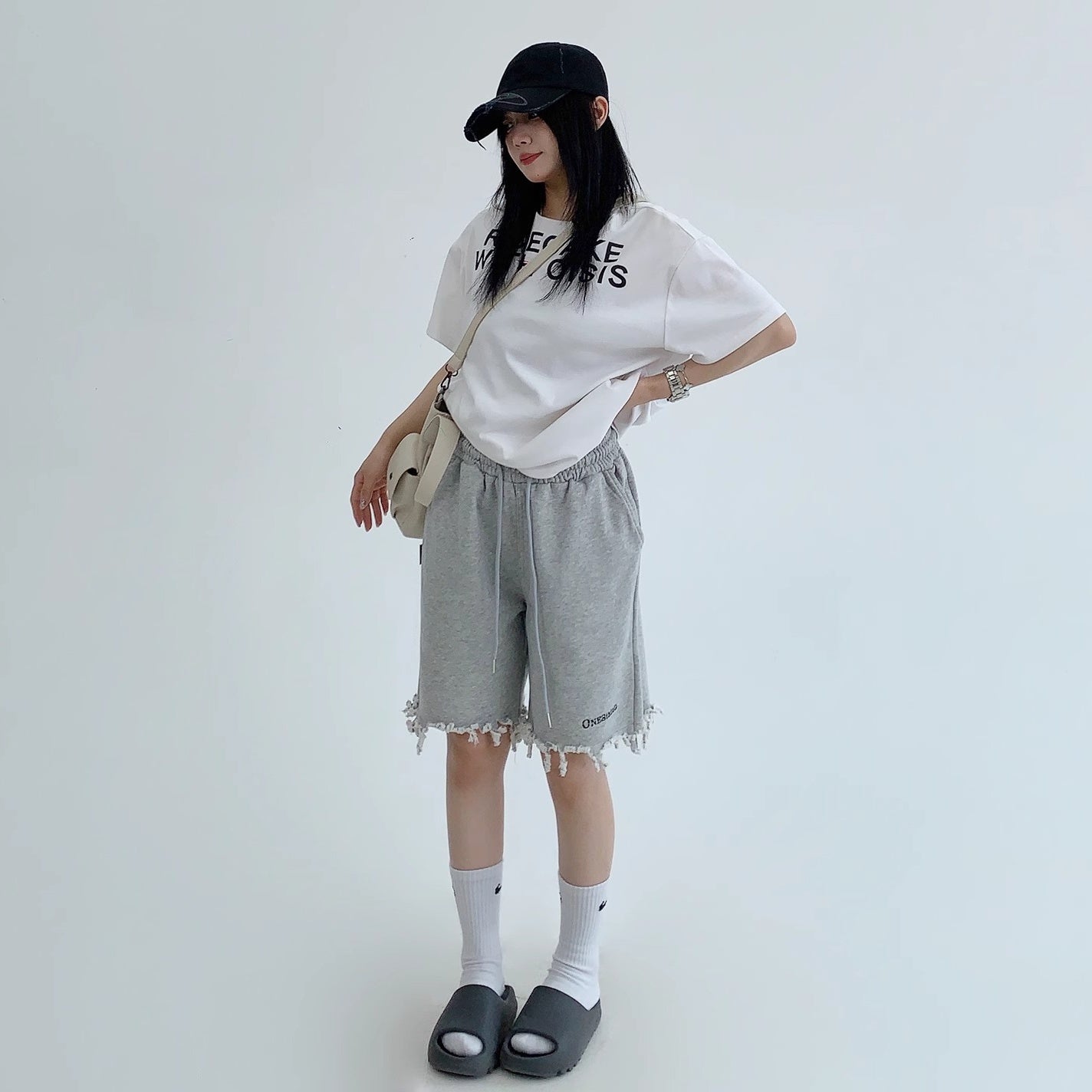 Hem Cut Tassel Sweat Shorts MW10150