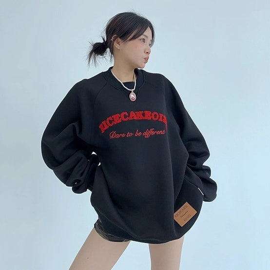 Embroidered Crew Neck Oversize Sweat OS2049