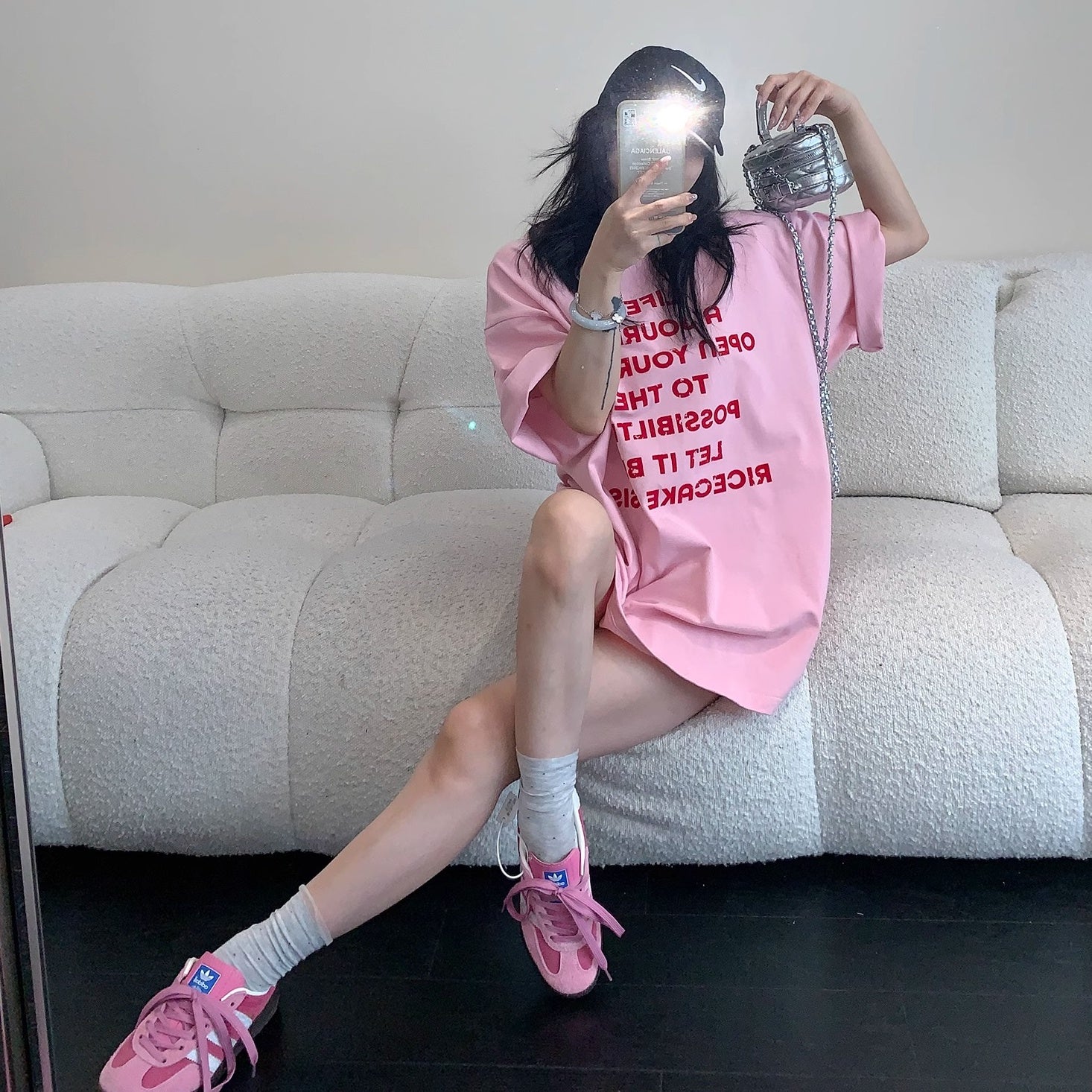Flocking Red Letter Print T-Shirt MW10174