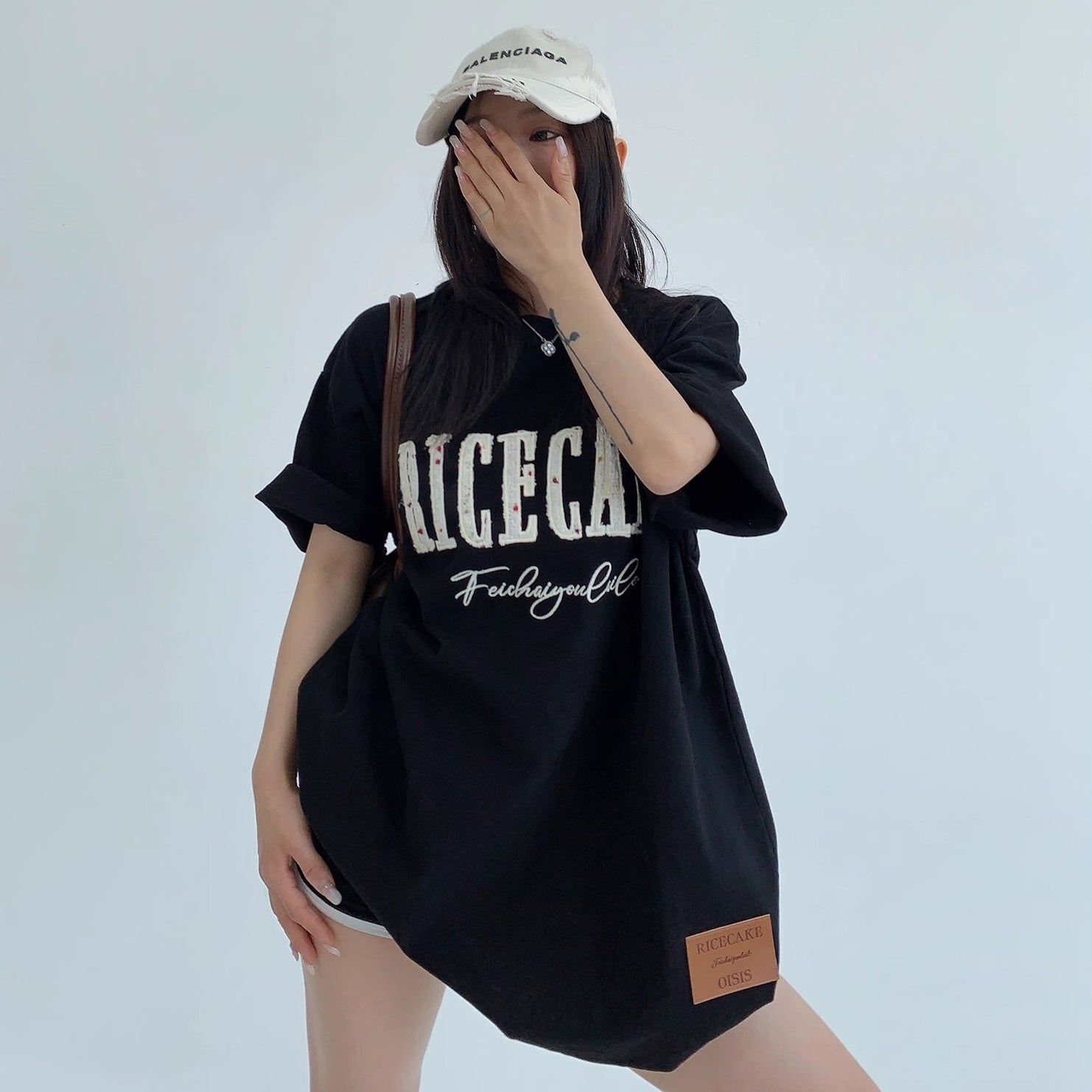 Relaxation Embroidery Logo T-shirt MW10127