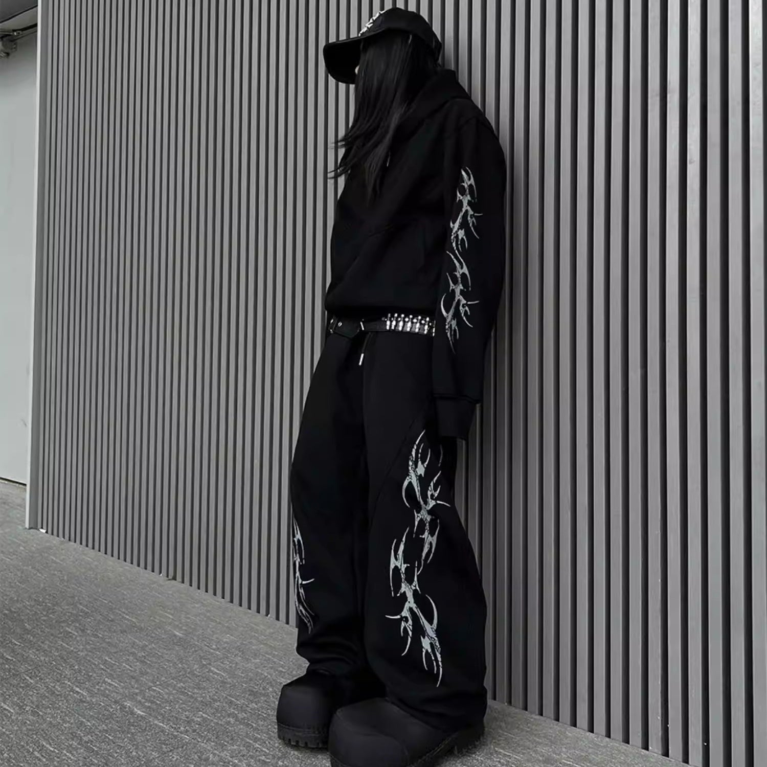 トライバルグラフィックジップパーカー MW10333