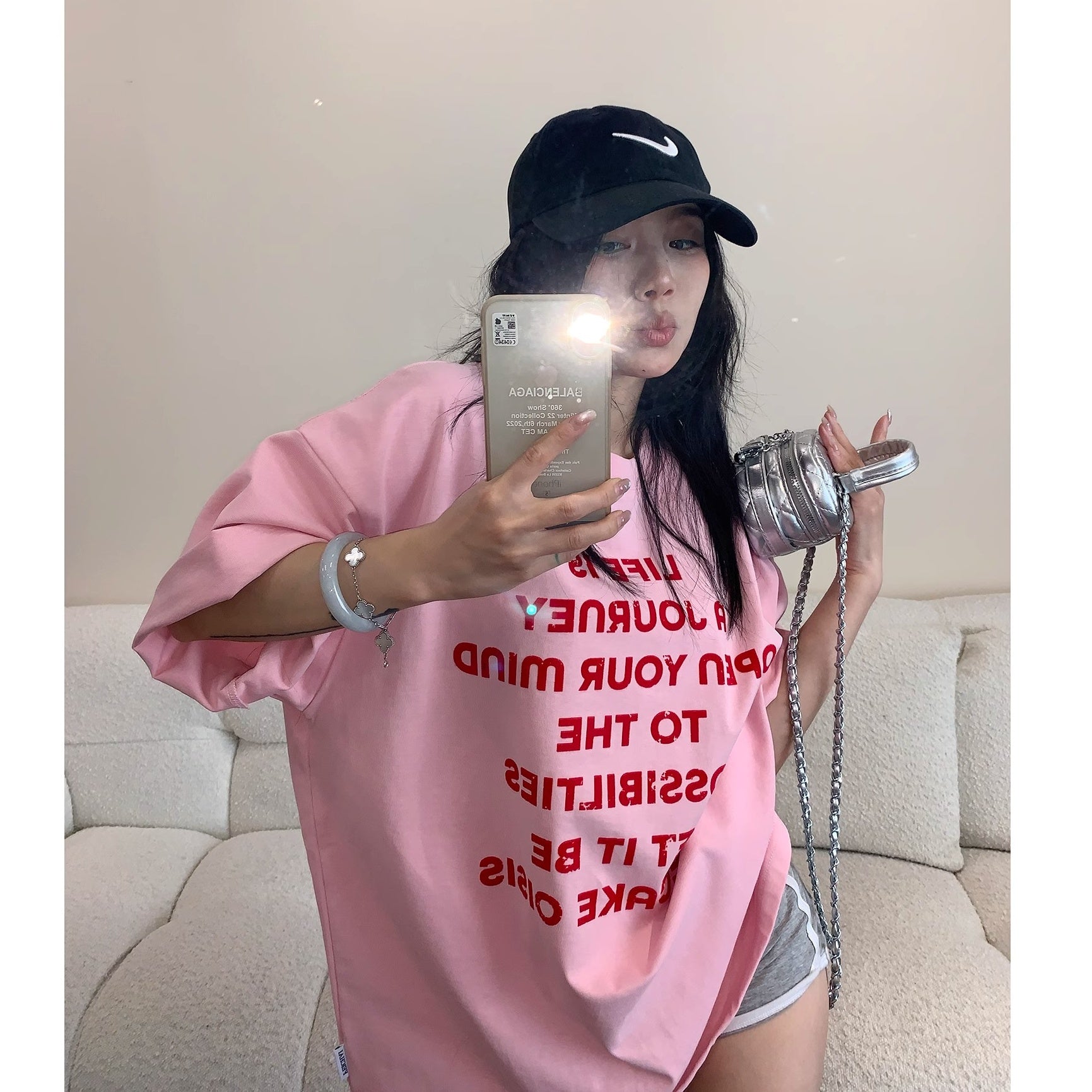Flocking Red Letter Print T-Shirt MW10174