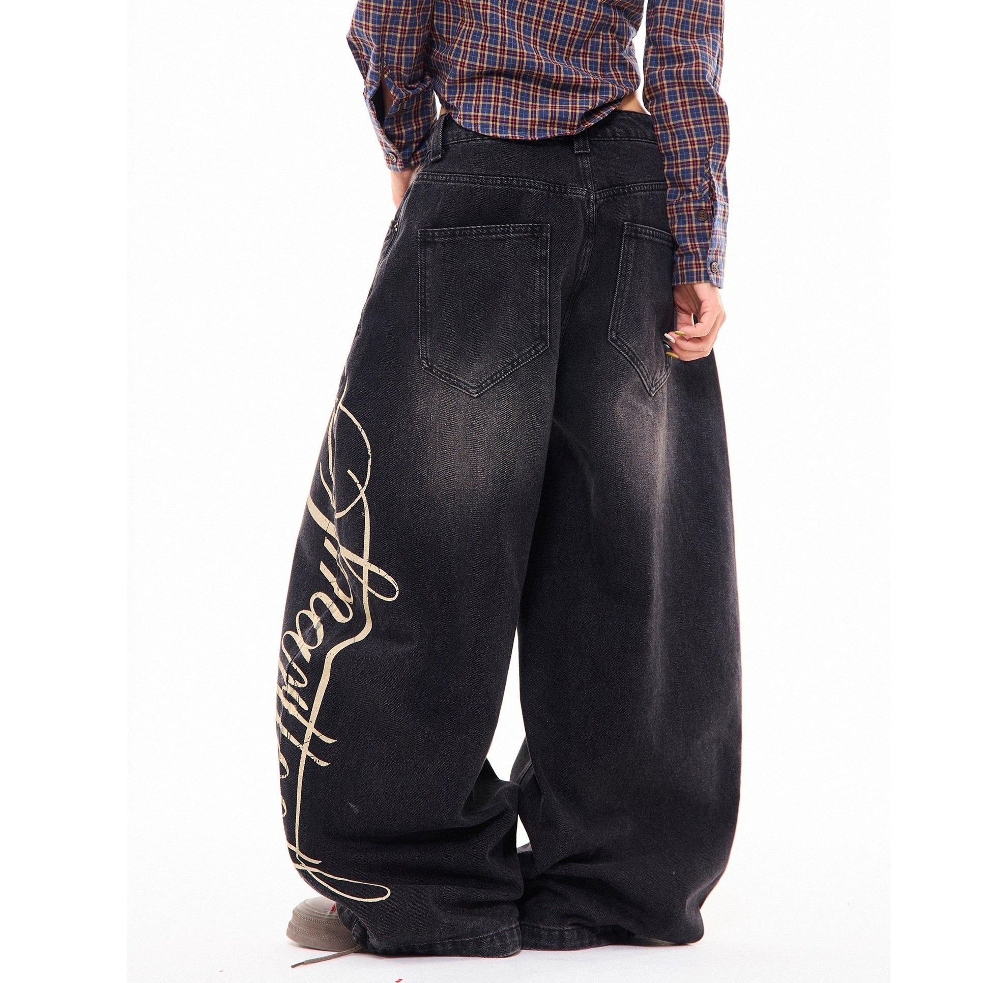 Side Print Washed Cat Whiskers Curve Jeans MW10259