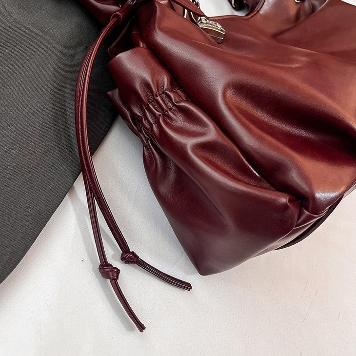 PU Leather Retro Shoulder Bag With Star Charm BA046