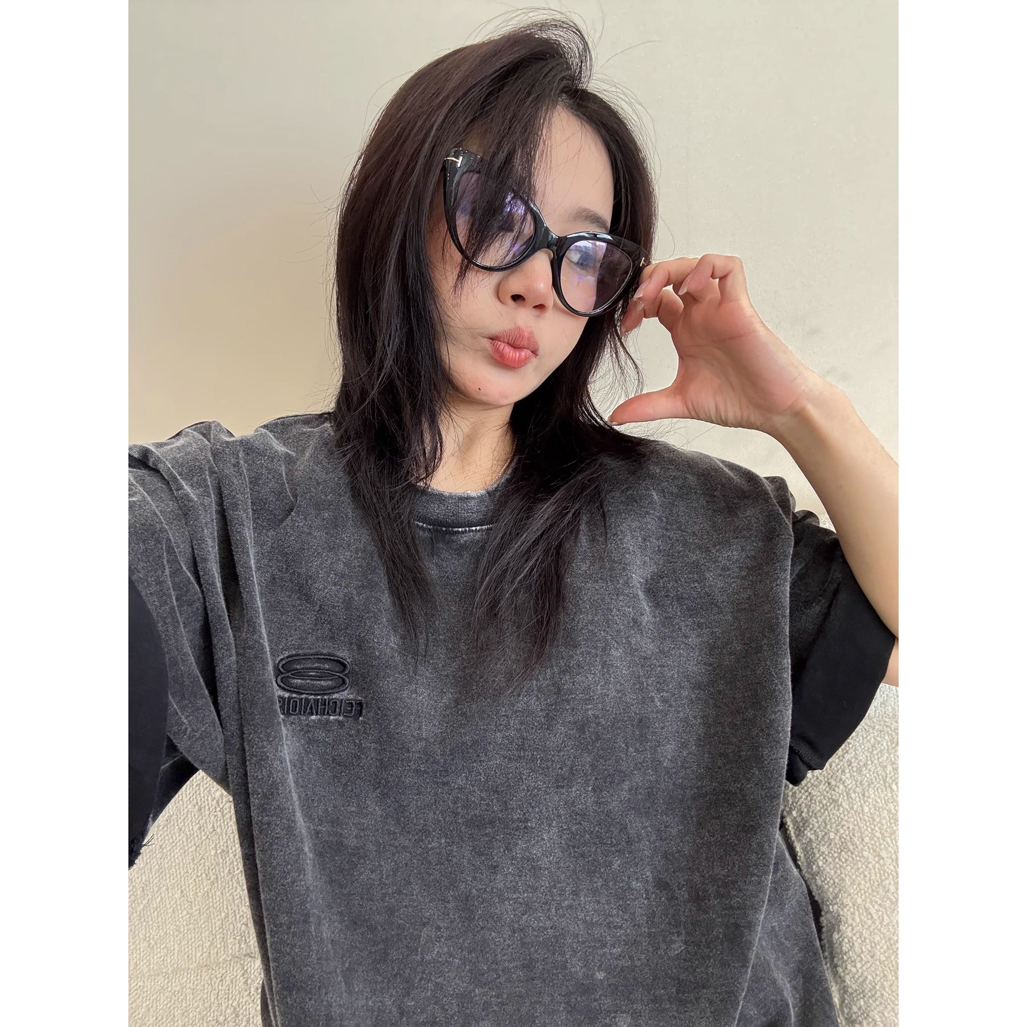 Wash Distressed Embroidery Loose T-shirt OS2013