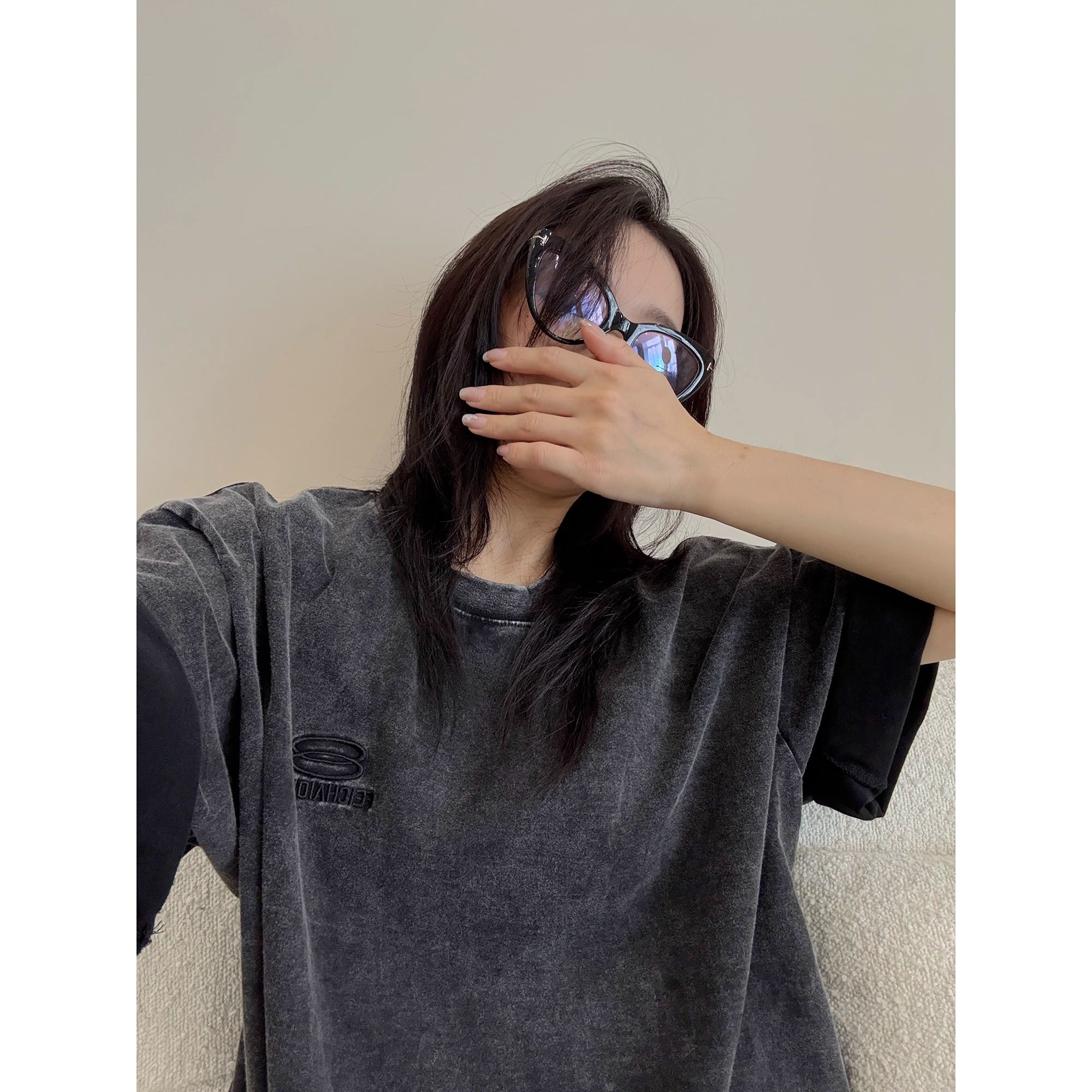 Wash Distressed Embroidery Loose T-shirt OS2013