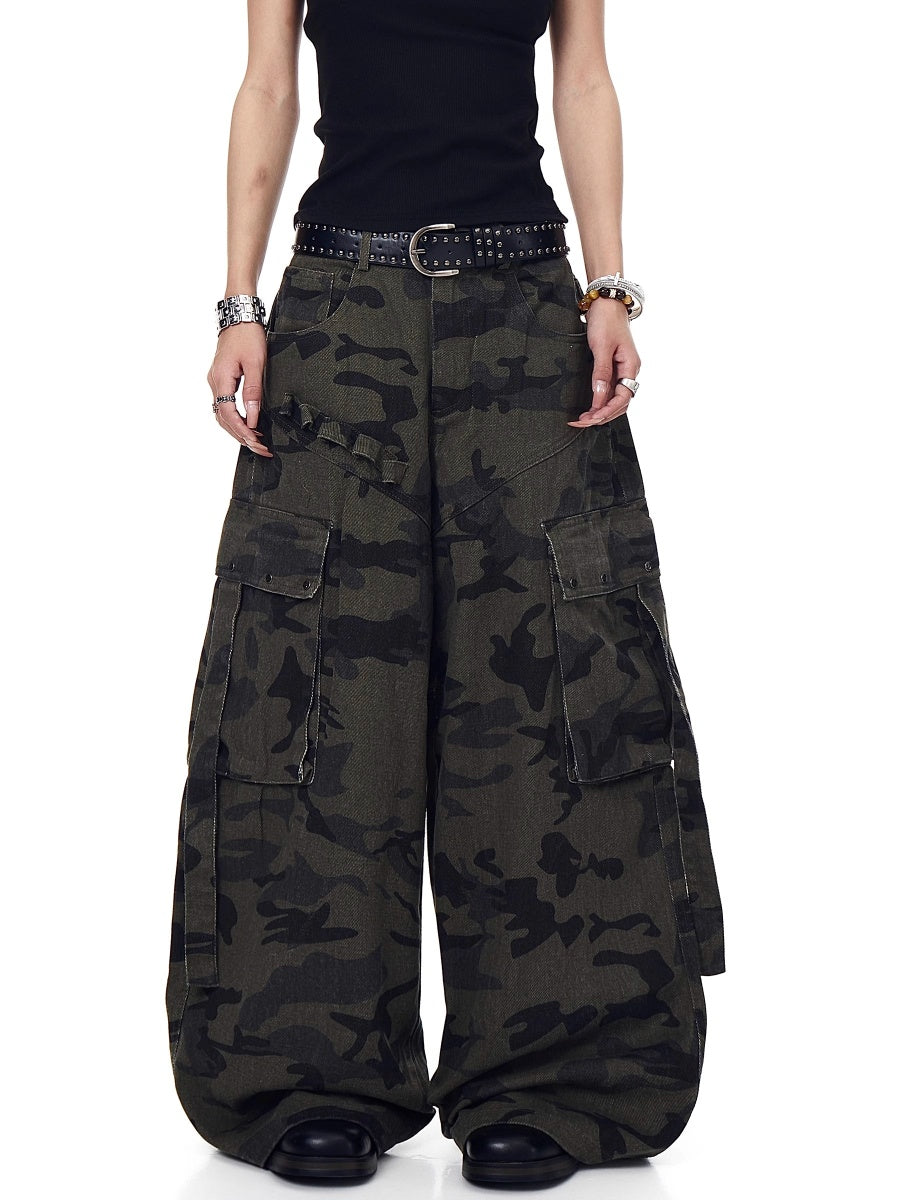 Camouflage Wide Cargo Curve Pants MW10204
