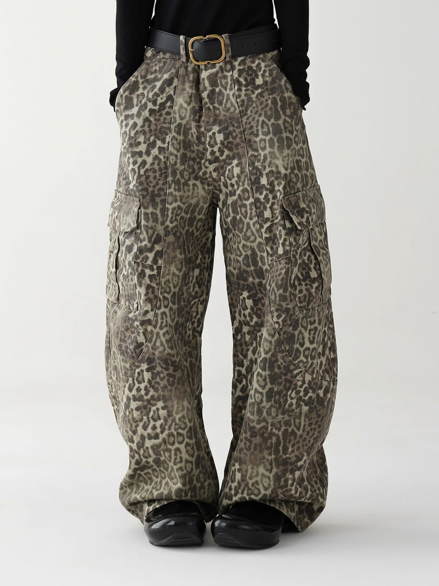 Distressed Leopard Curve Cargo Pants AC7157